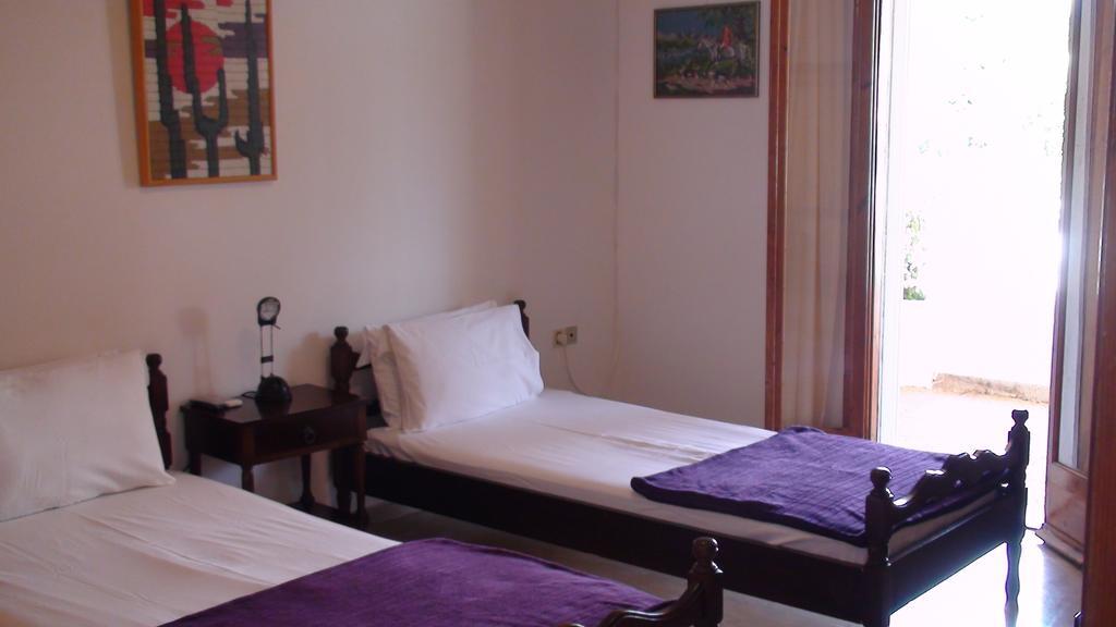 Constantinos Apartments Lassi  Pokoj fotografie