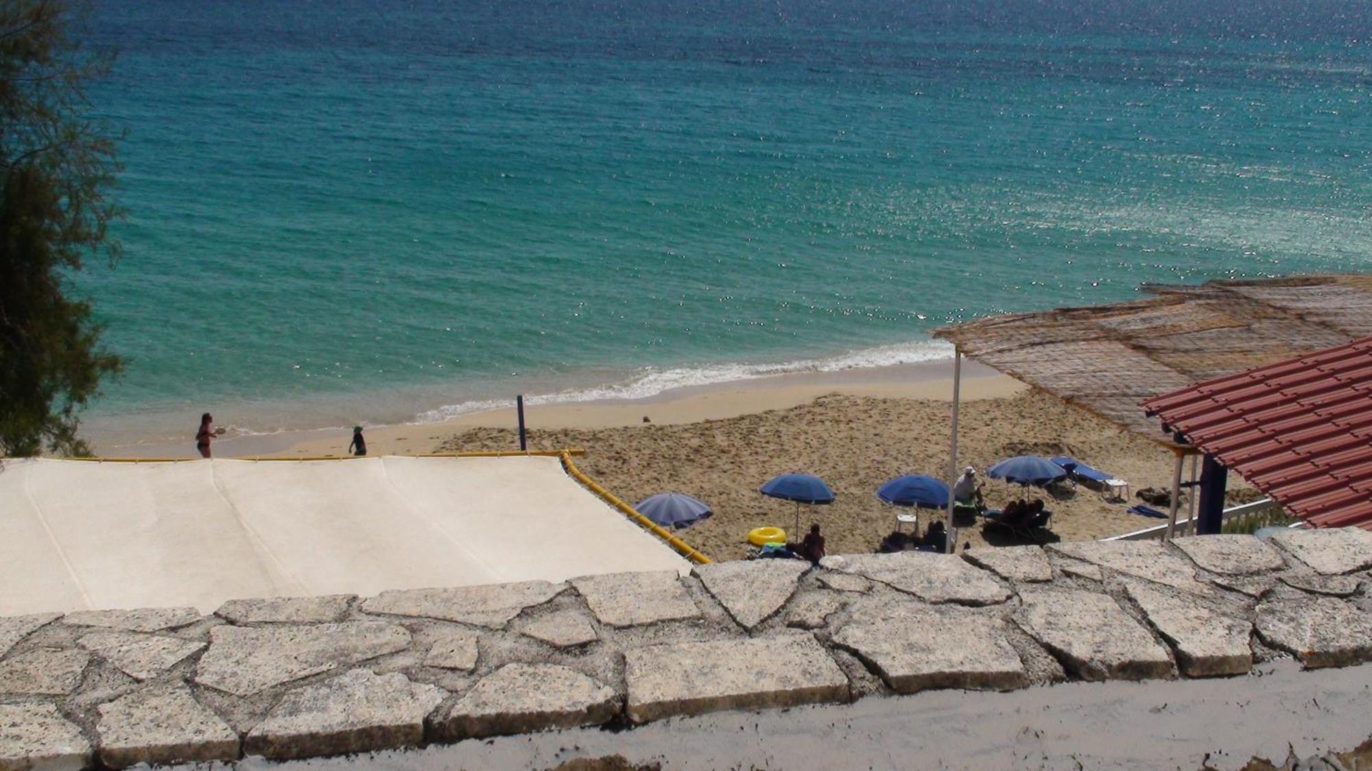 Constantinos Apartments Lassi  Pokoj fotografie