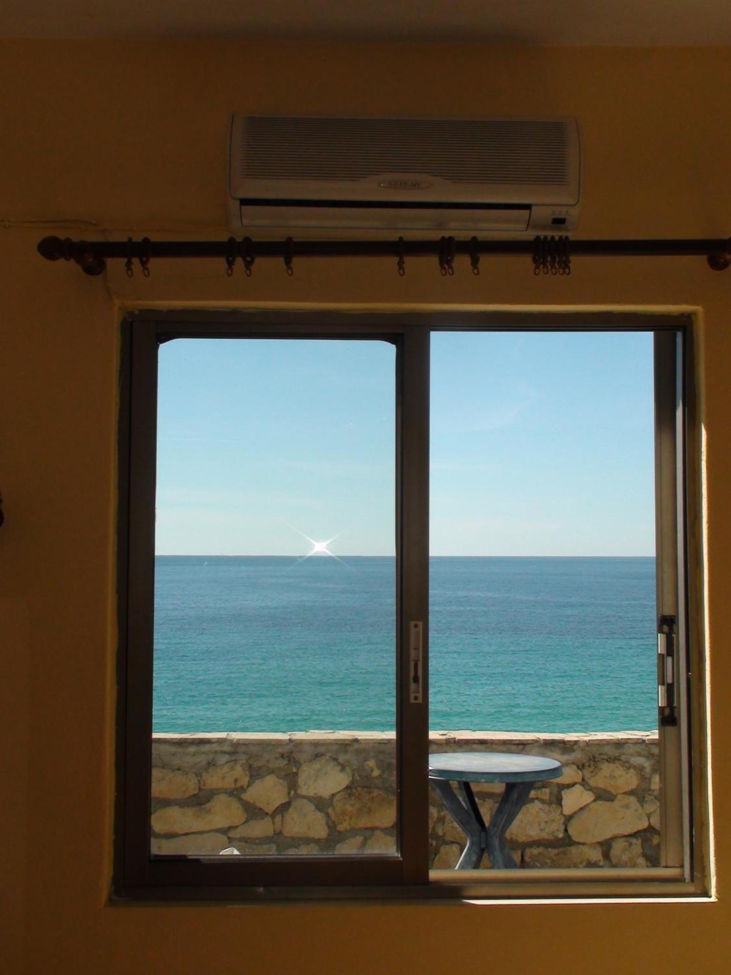 Constantinos Apartments Lassi  Pokoj fotografie